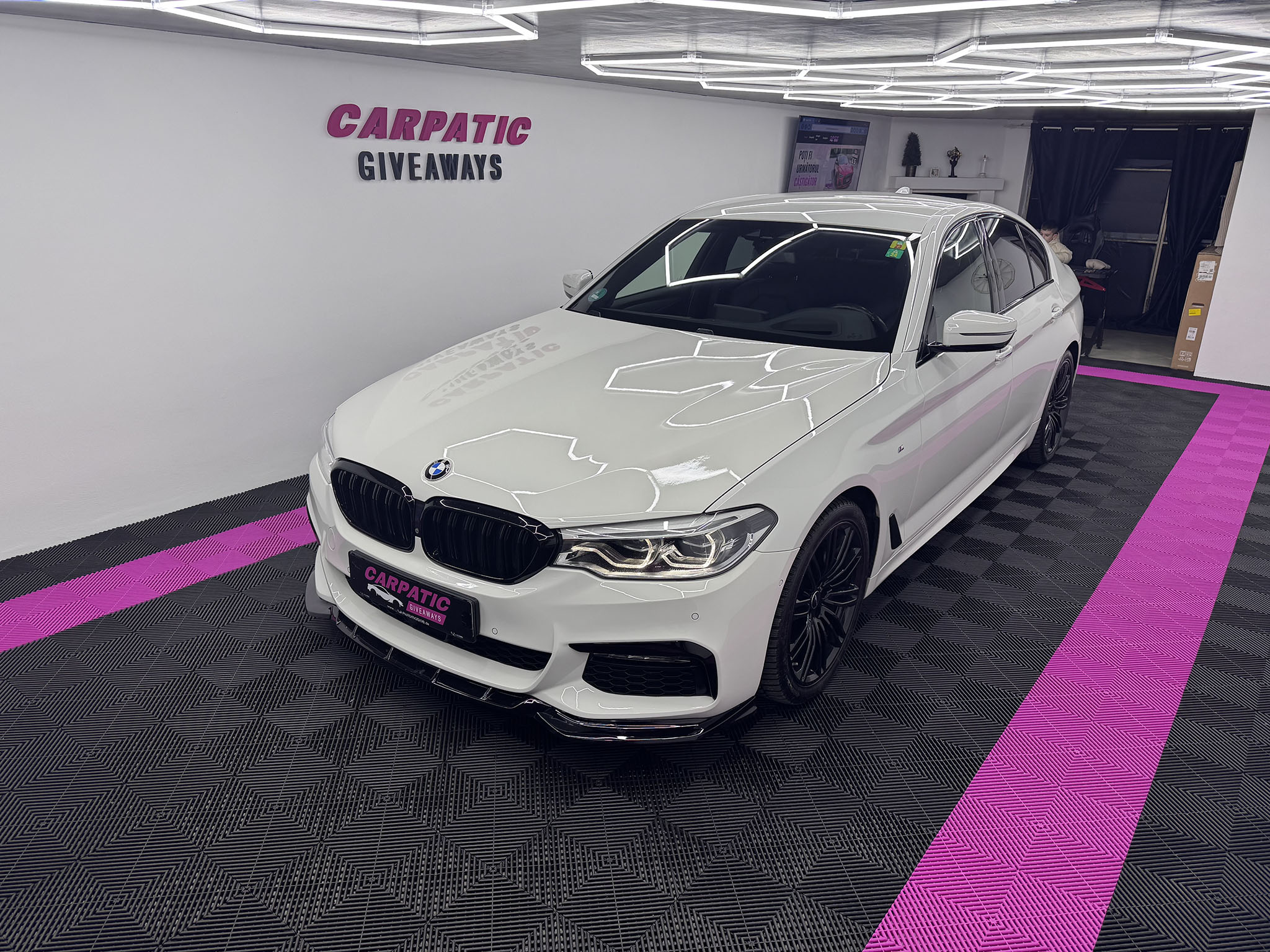 BMW Serie 5 G30 M-Pack 2018 - Image 2