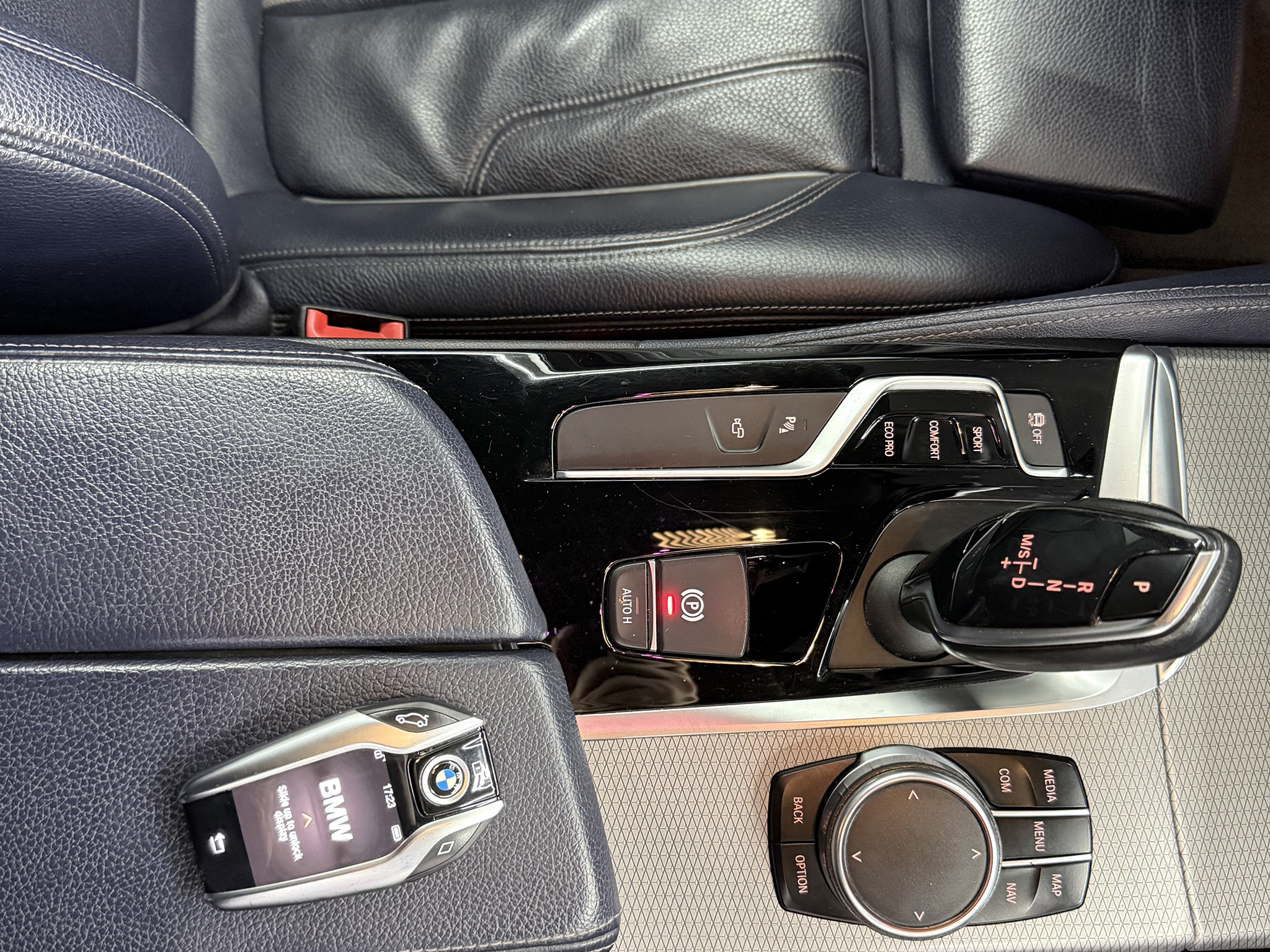 BMW Serie 5 G30 M-Pack 2018 - Image 11