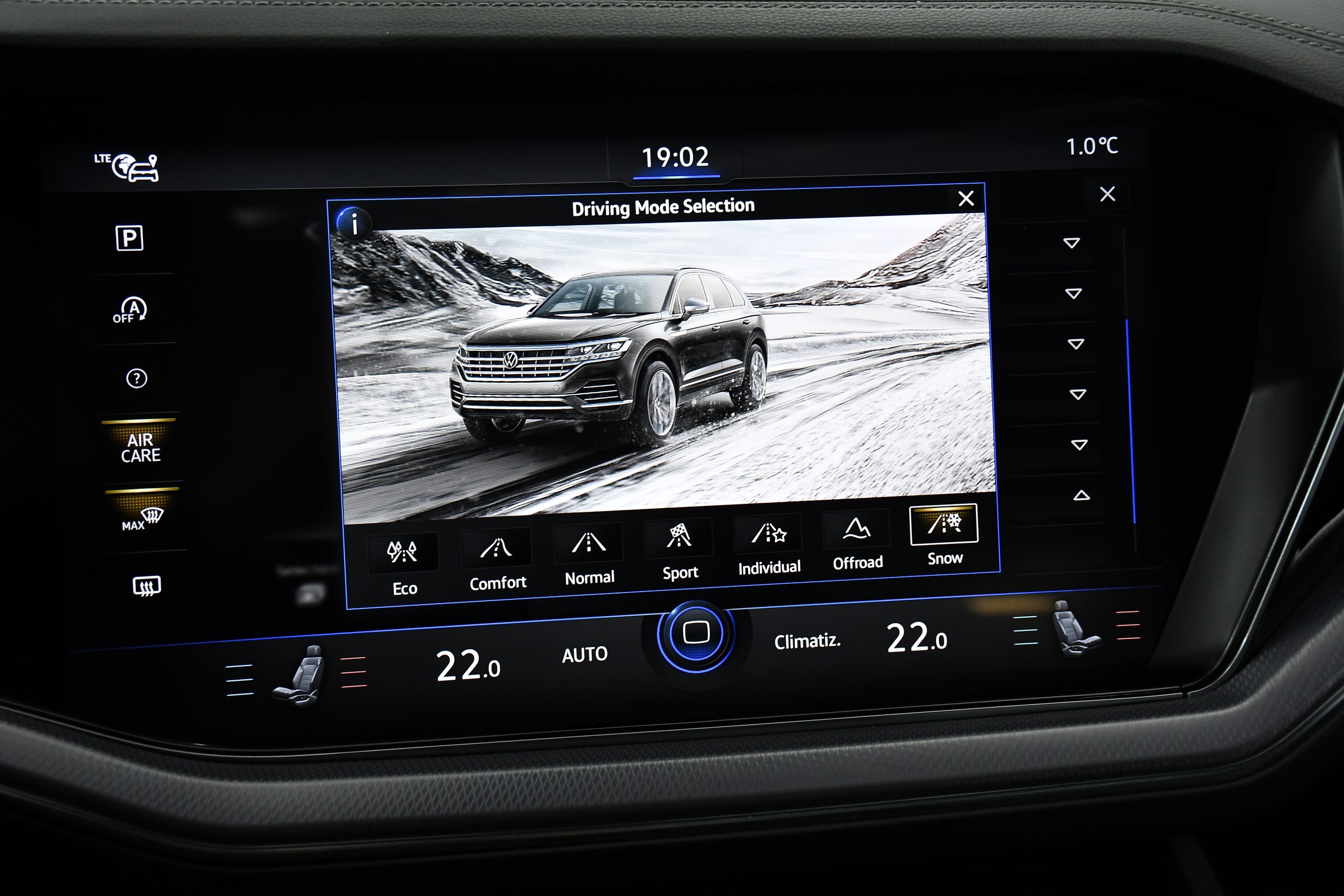 Volkswagen Touareg 3.0 V6 TDI 4Motion R-Line (286 Hp) 2020 + €1000 POCKET MONEY - Image 15