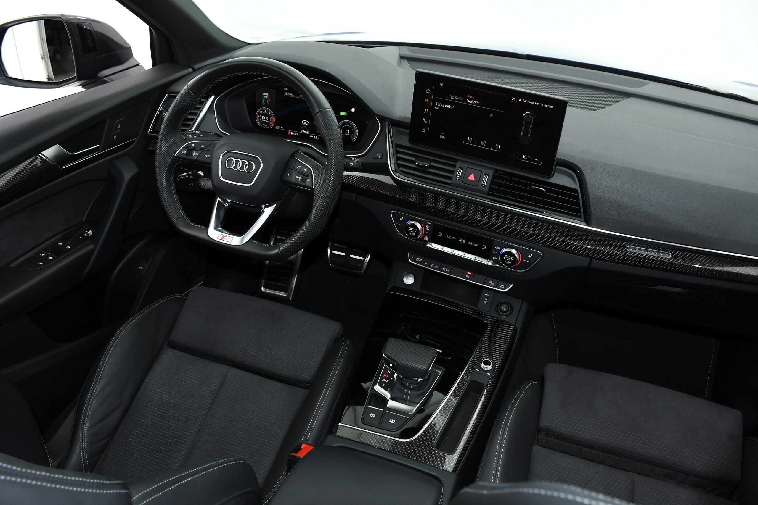 Audi Q5 40 TDI Sportback S Line (204Hp) 2023 + €1000 POCKET MONEY - Image 9