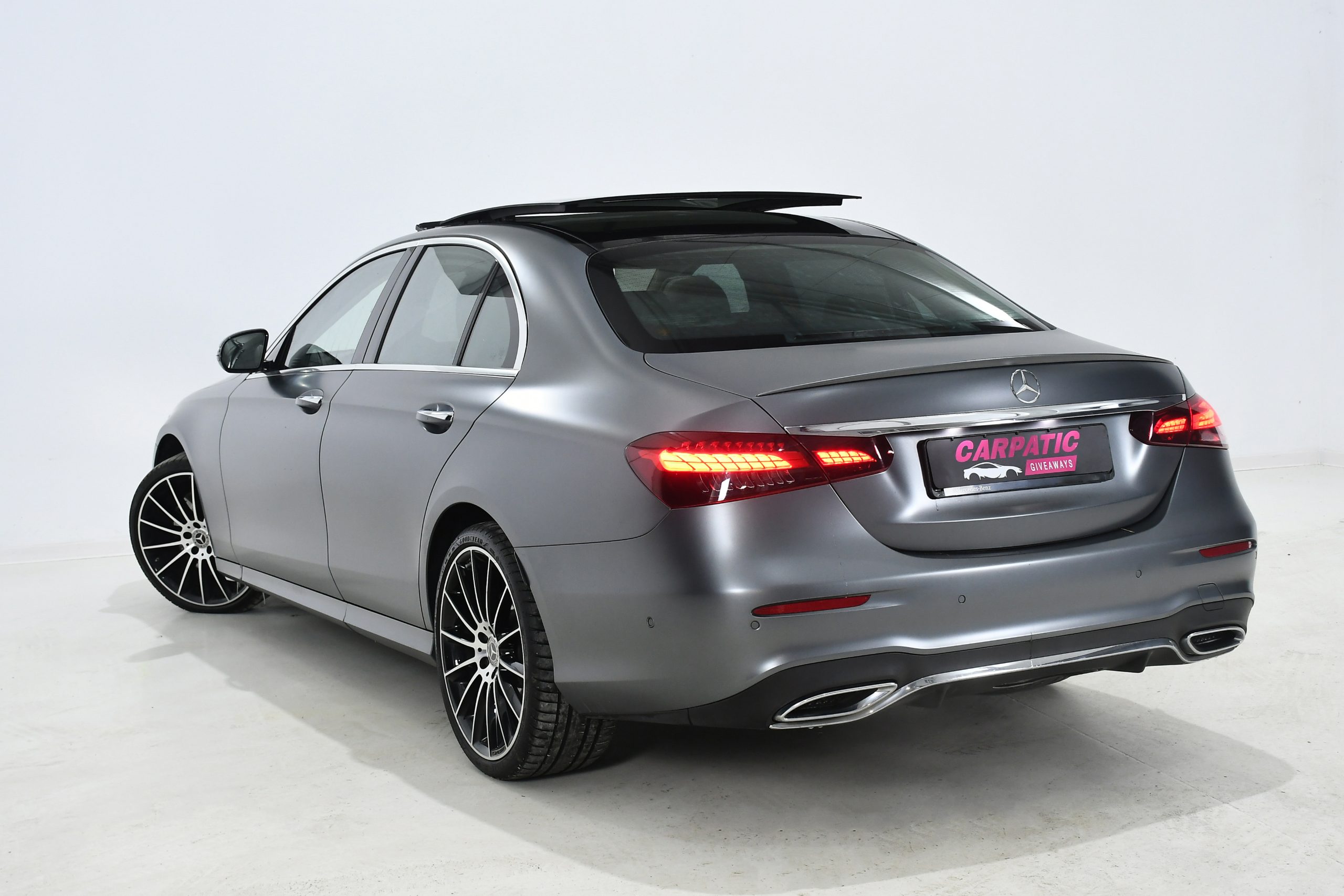 Mercedes-Benz E 400d AMG Line (330Hp) 2021 + €1000 POCKET MONEY - Image 4