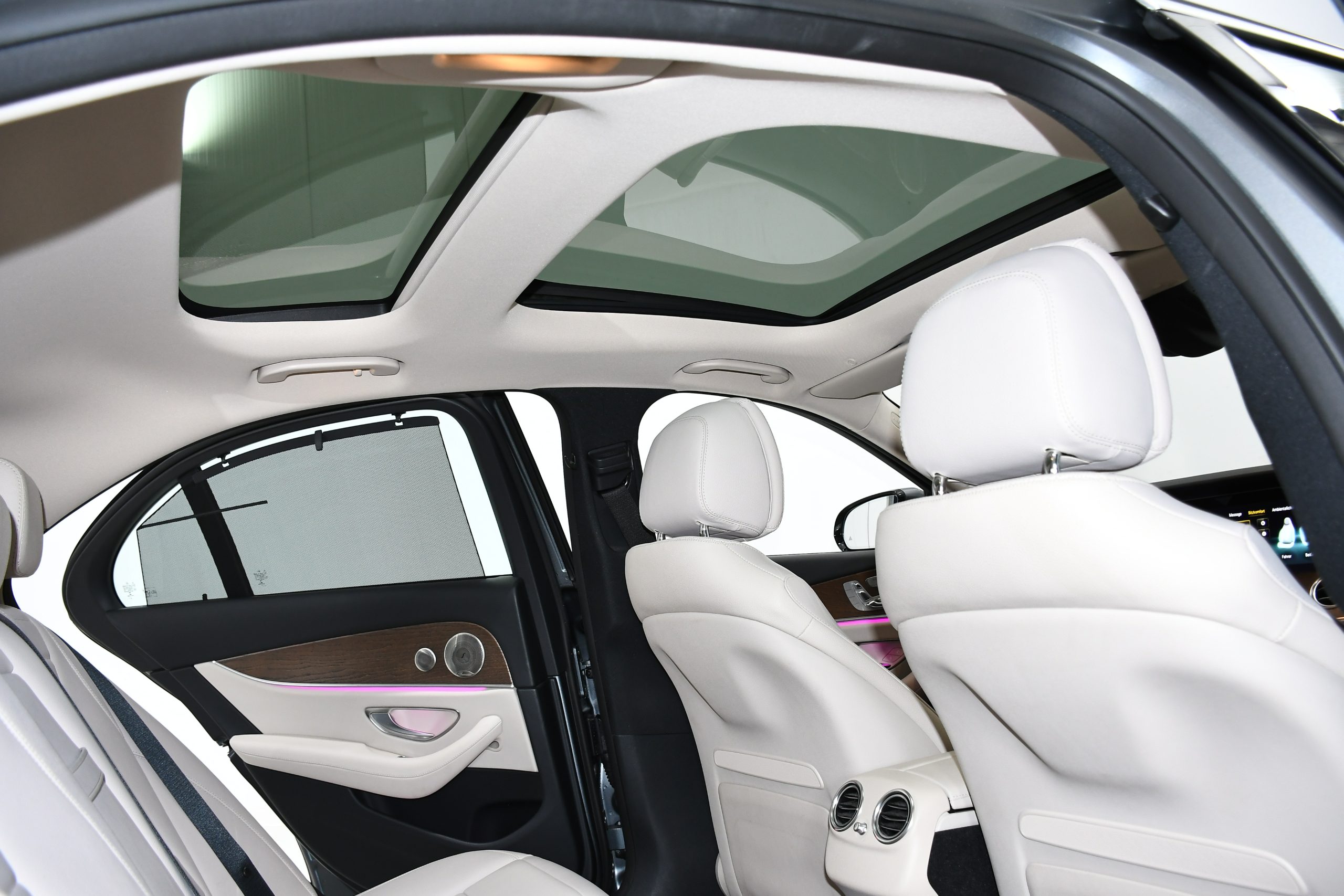 Mercedes-Benz E 400d AMG Line (330Hp) 2021 + €1000 POCKET MONEY - Image 9