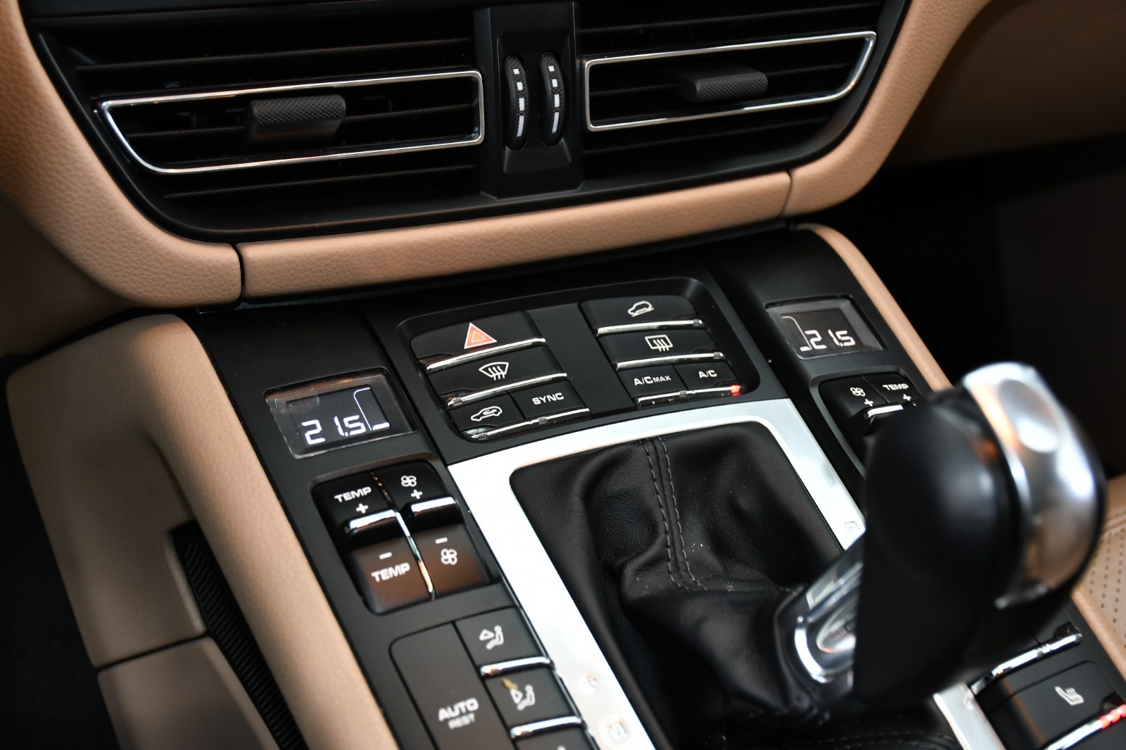 Porsche Macan (245CP) 2020 + €1000 POCKET MONEY - Image 21