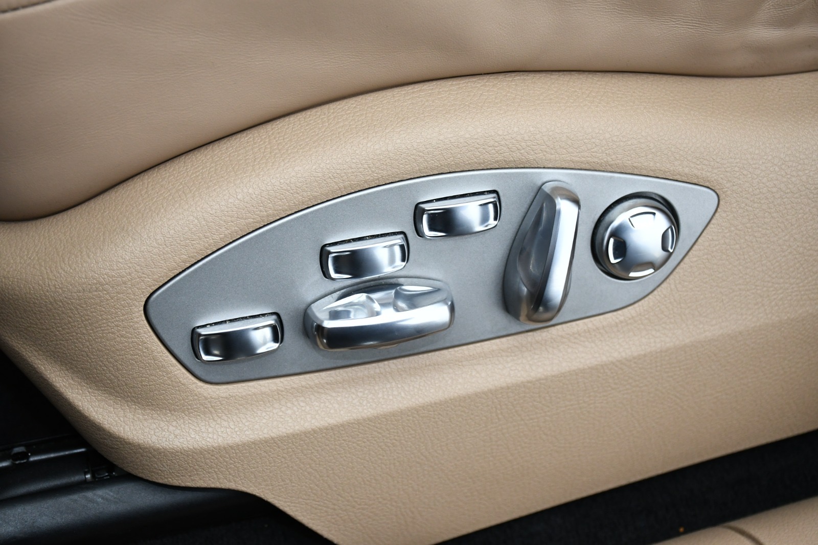 Porsche Macan (245CP) 2020 + €1000 POCKET MONEY - Image 16