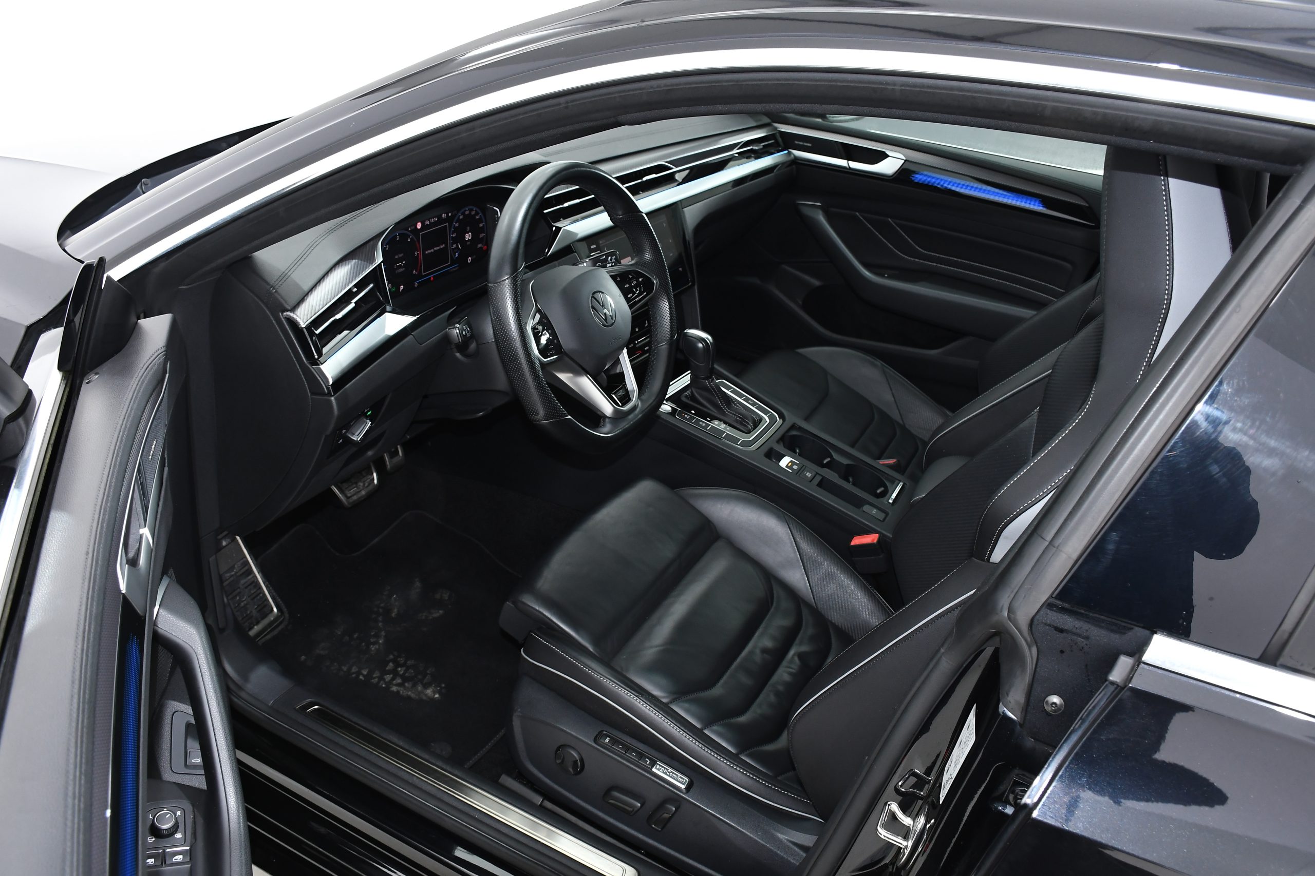Volkswagen ARTEON R-Line 2.0 TDI 4Motion (200CP) 2023 + €1000 POCKET MONEY - Image 10