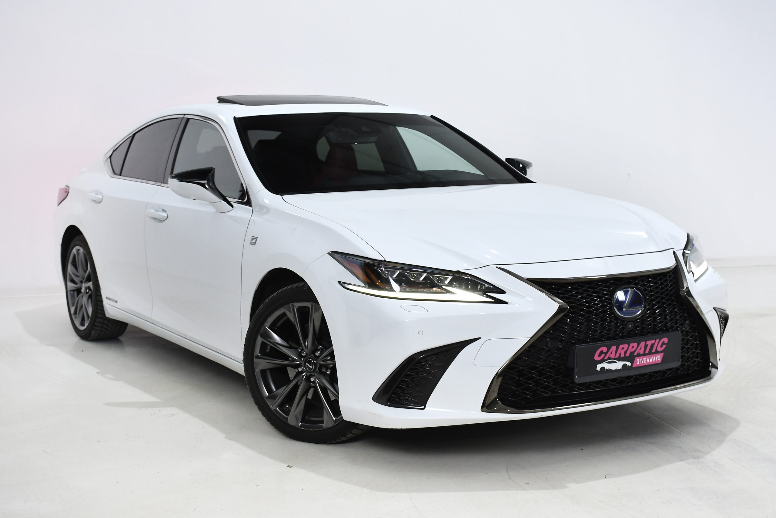 Lexus ES 300h F Sport Executive (218Hp) 2021 + €1000 POCKET MONEY - Image 2