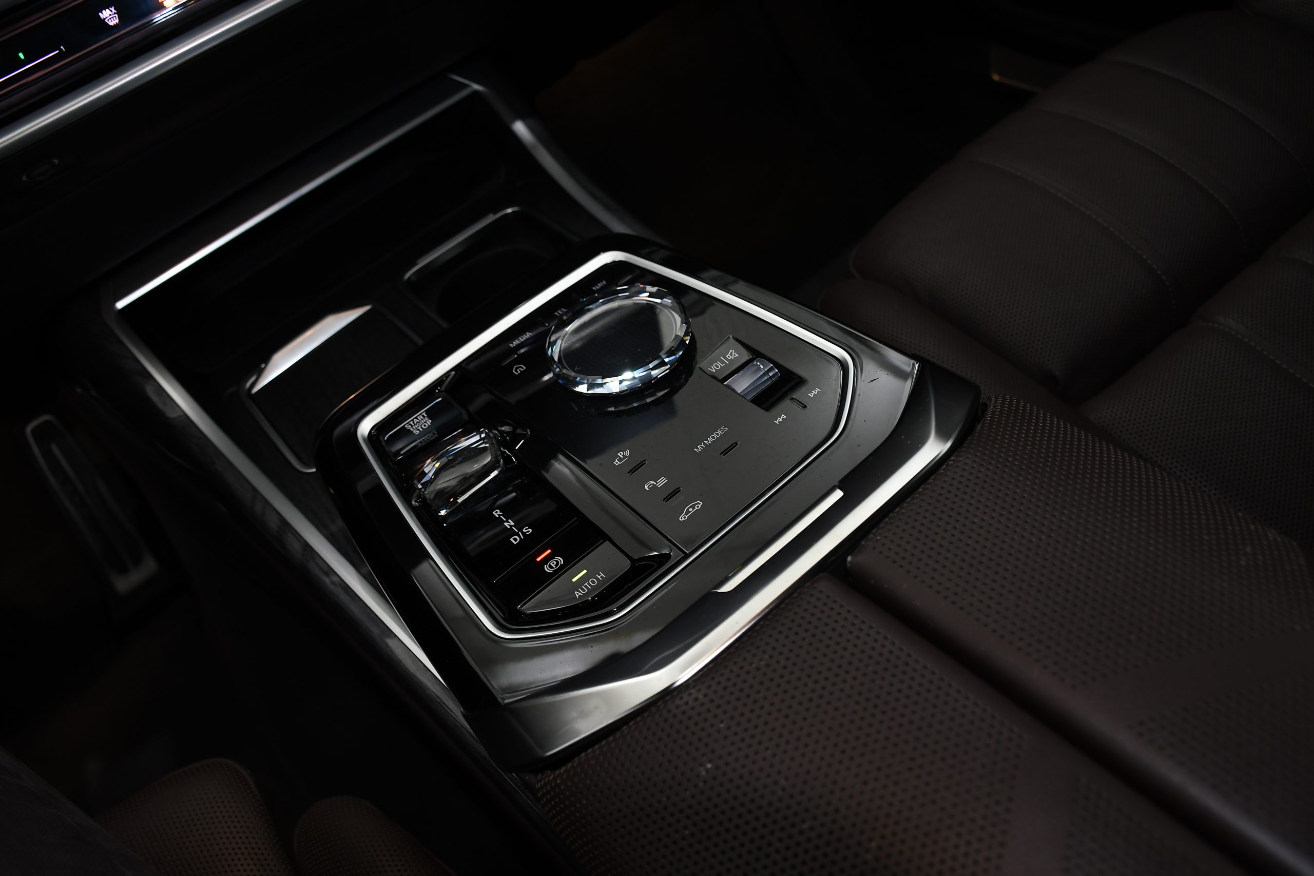 BMW Seria 7 Long 750e xDrive M Sport (489 HP) 2024 + €2500 POCKET MONEY - Image 27