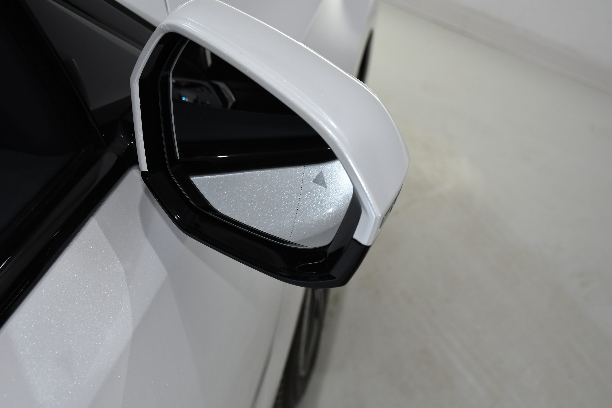 BMW Seria 7 Long 750e xDrive M Sport (489 HP) 2024 + €2500 POCKET MONEY - Image 28
