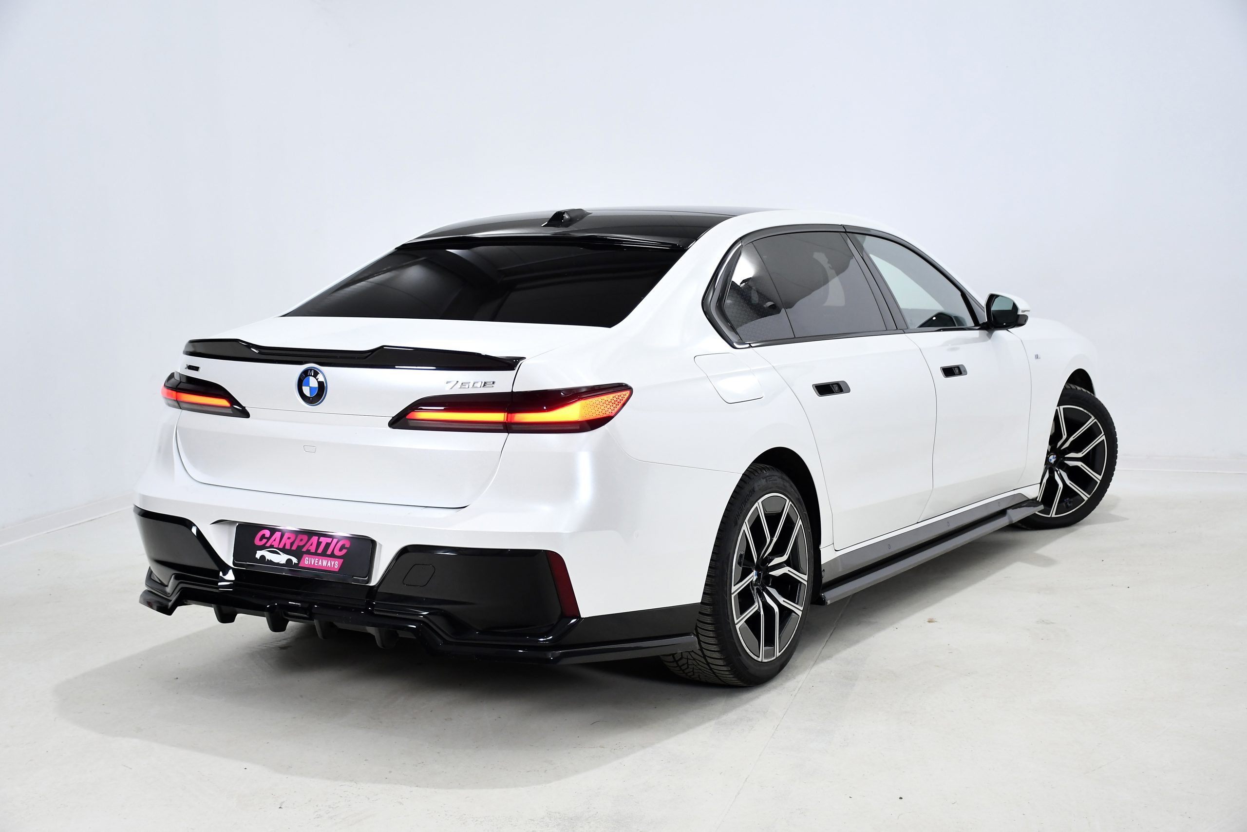 BMW Seria 7 Long 750e xDrive M Sport (489 HP) 2024 + €2500 POCKET MONEY - Image 4