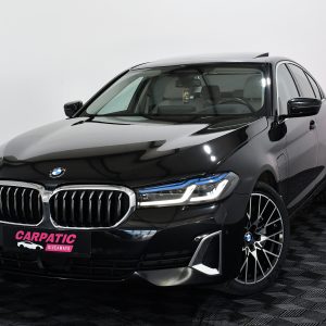 BMW Seria 5 xDrive 545e Luxury Line (394 HP) 2021 + €1000 POCKET MONEY