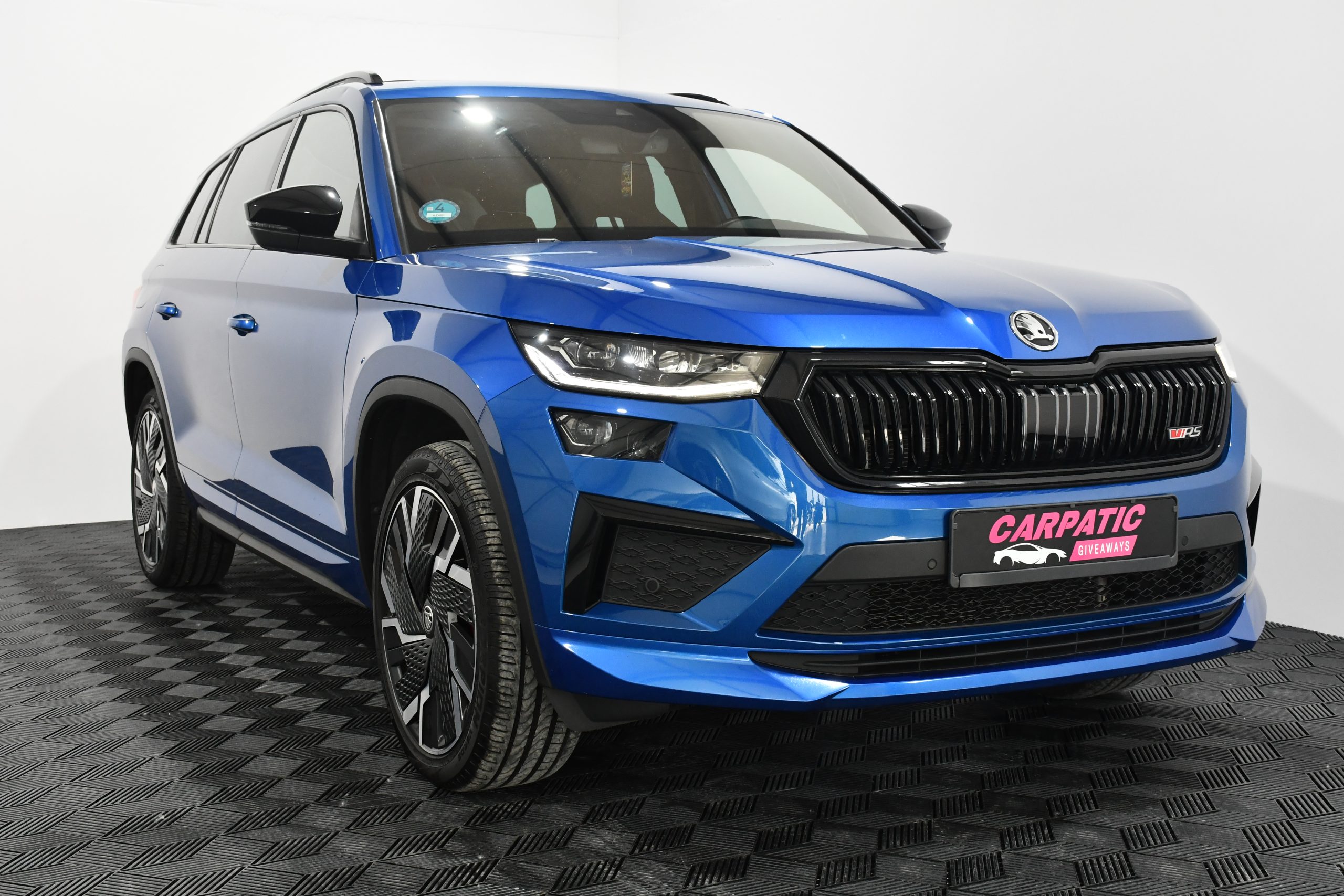 Skoda Kodiaq vRS 2.0 TSI 4x4 (245 Hp) 2023 + €1000 POCKET MONEY - Image 3