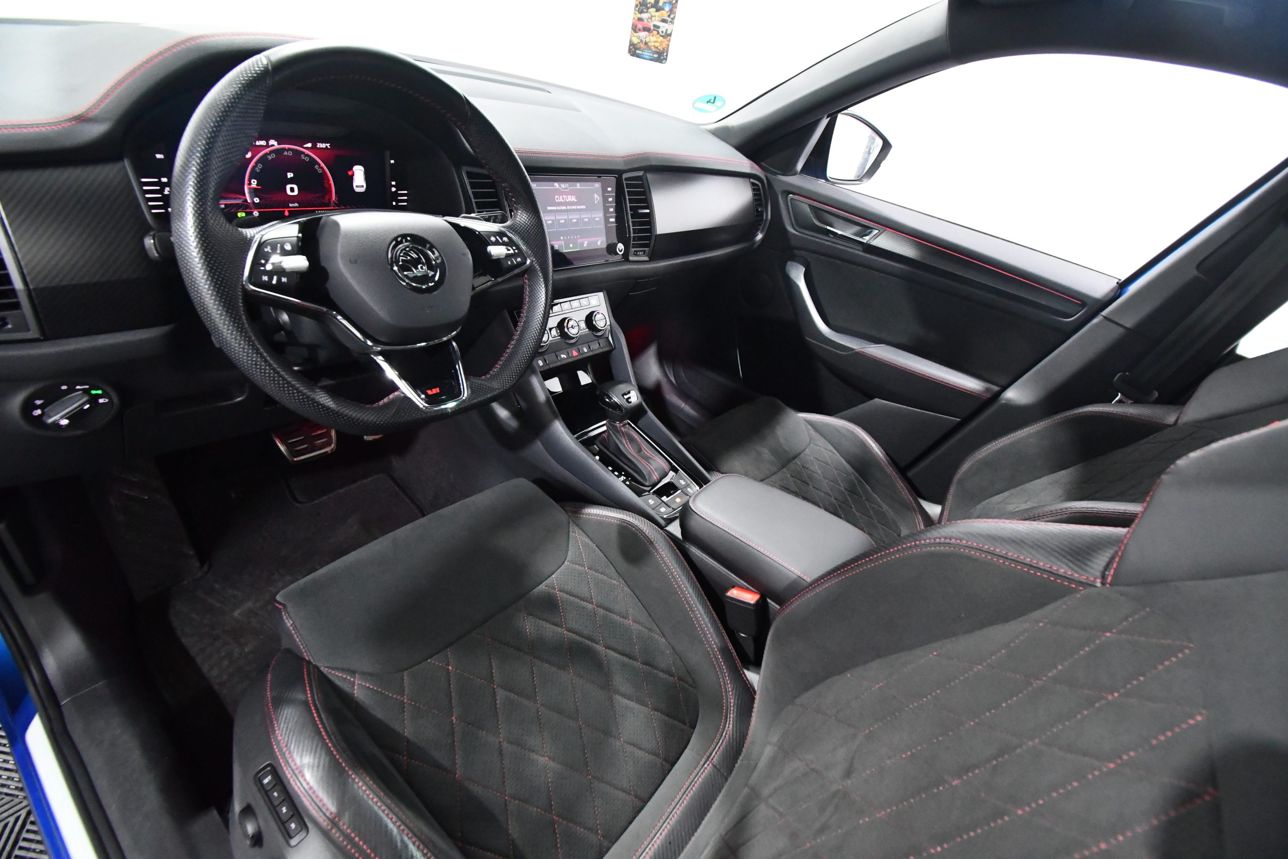 Skoda Kodiaq vRS 2.0 TSI 4x4 (245 Hp) 2023 + €1000 POCKET MONEY - Image 18