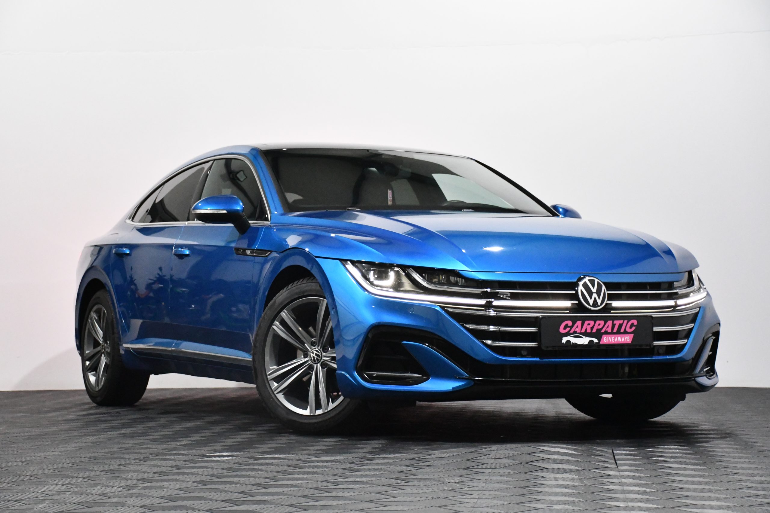 Volkswagen Arteon R-Line 2.0 TDI (200 HP) 2023 + €1000 POCKET MONEY